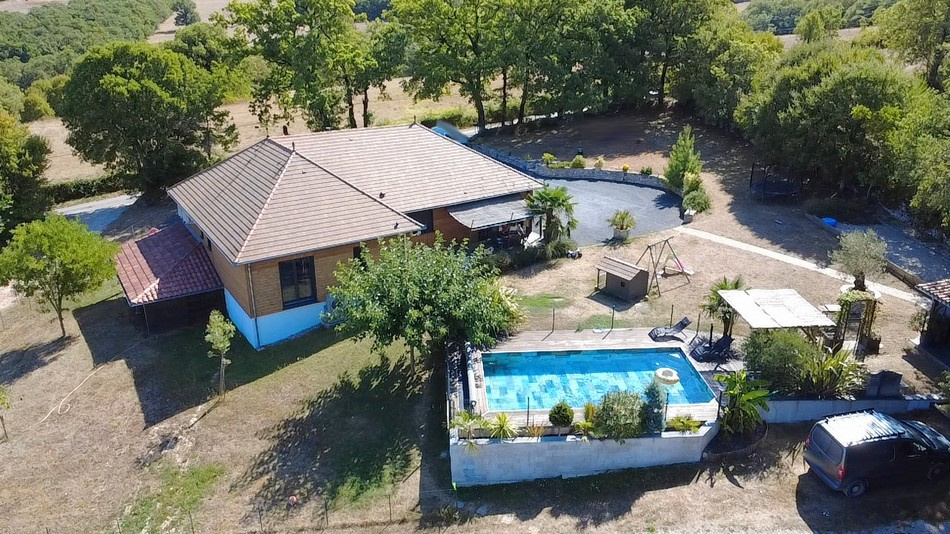 Superbe contemporaine avec piscine